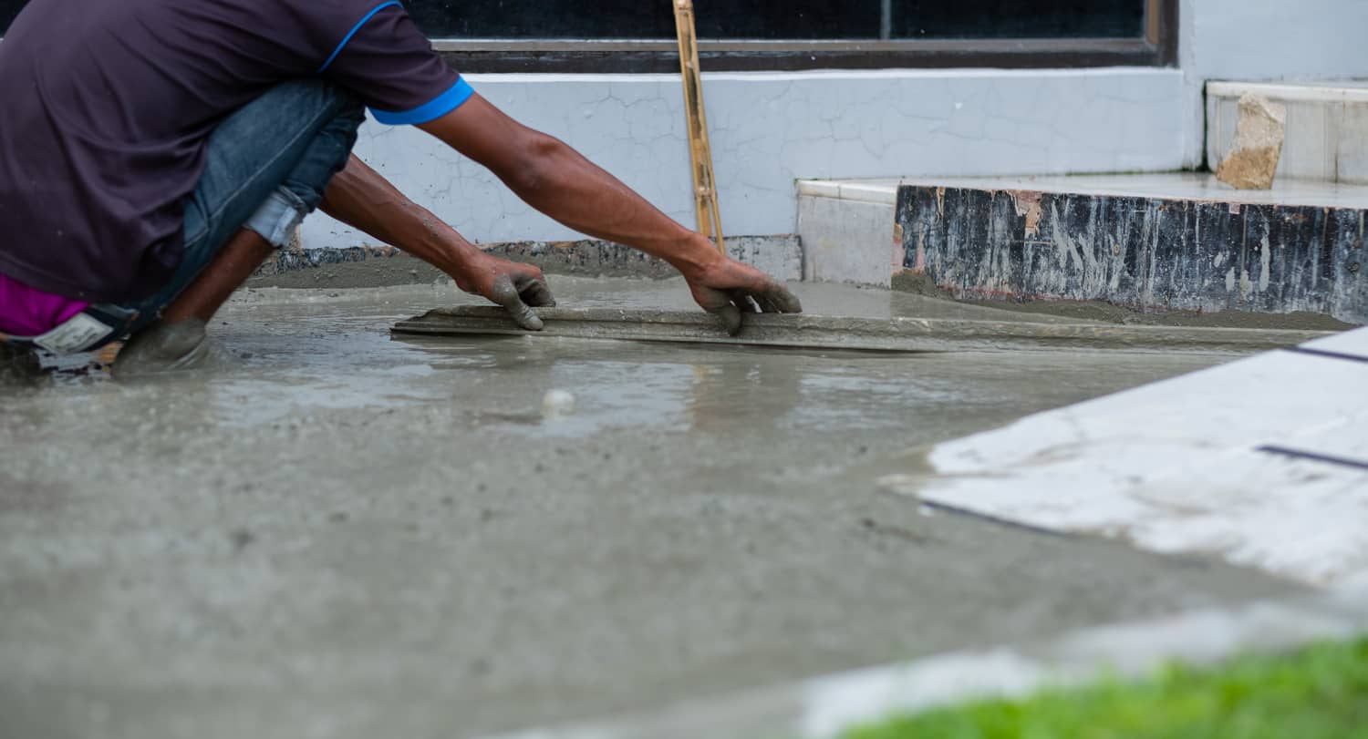 Can you pour concrete in the rain