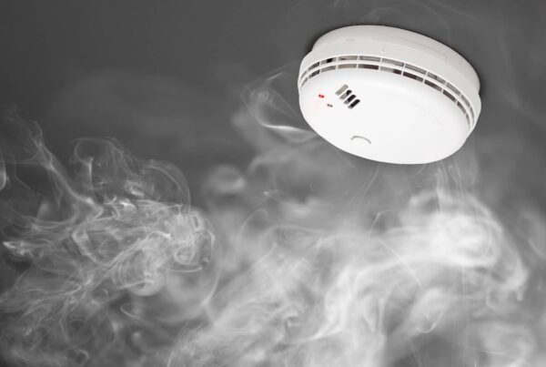 do smoke detectors detect carbon monoxide