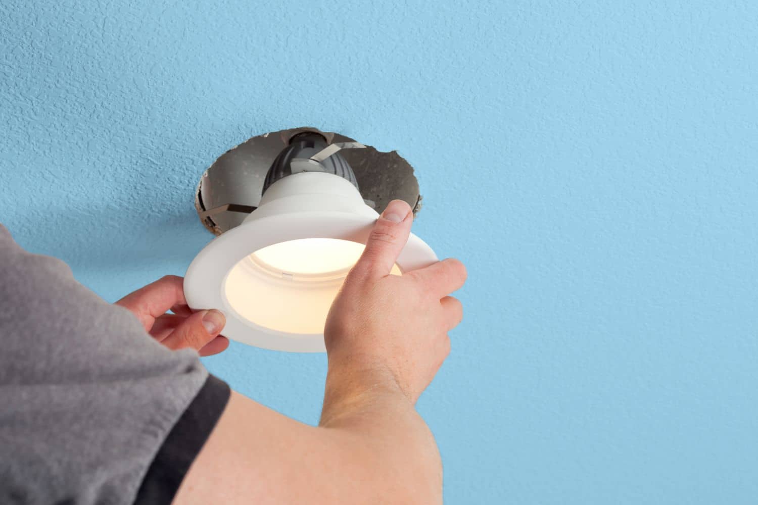 How to Remove a Stuck Ceiling Light Cover With No Screws